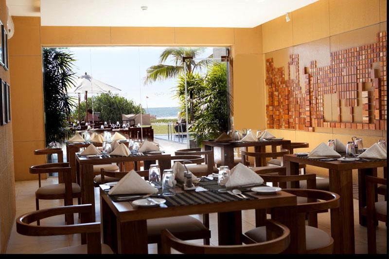 Ekho Surf Hotel Bentota Kültér fotó
