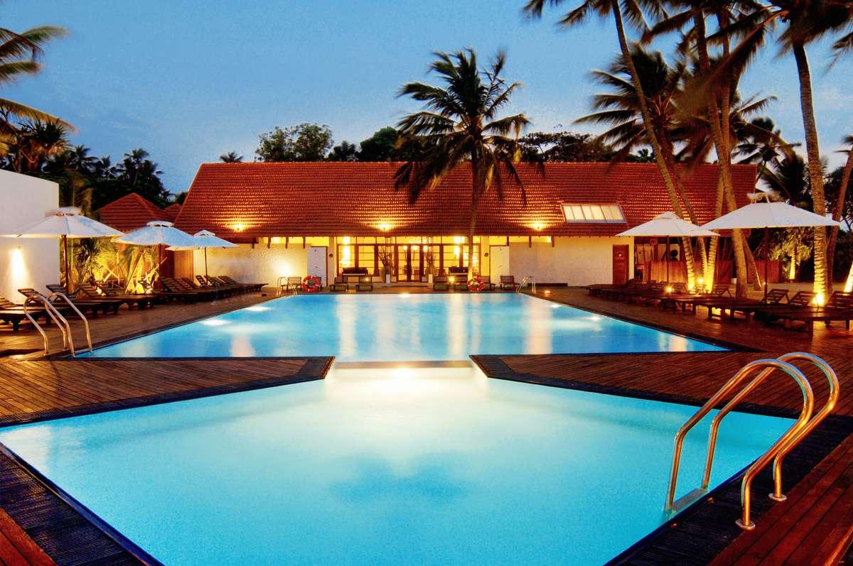 Ekho Surf Hotel Bentota Kültér fotó