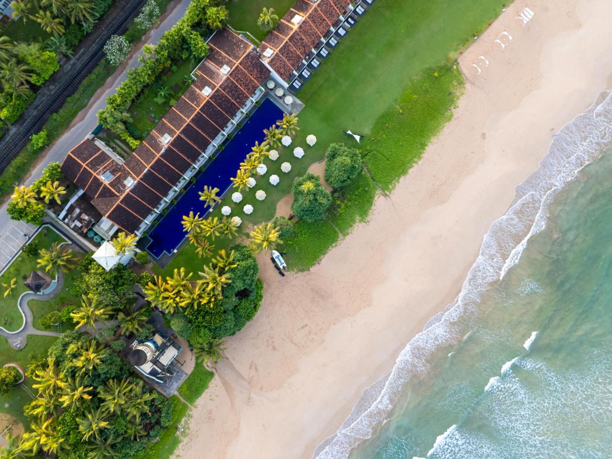 Ekho Surf Hotel Bentota Kültér fotó