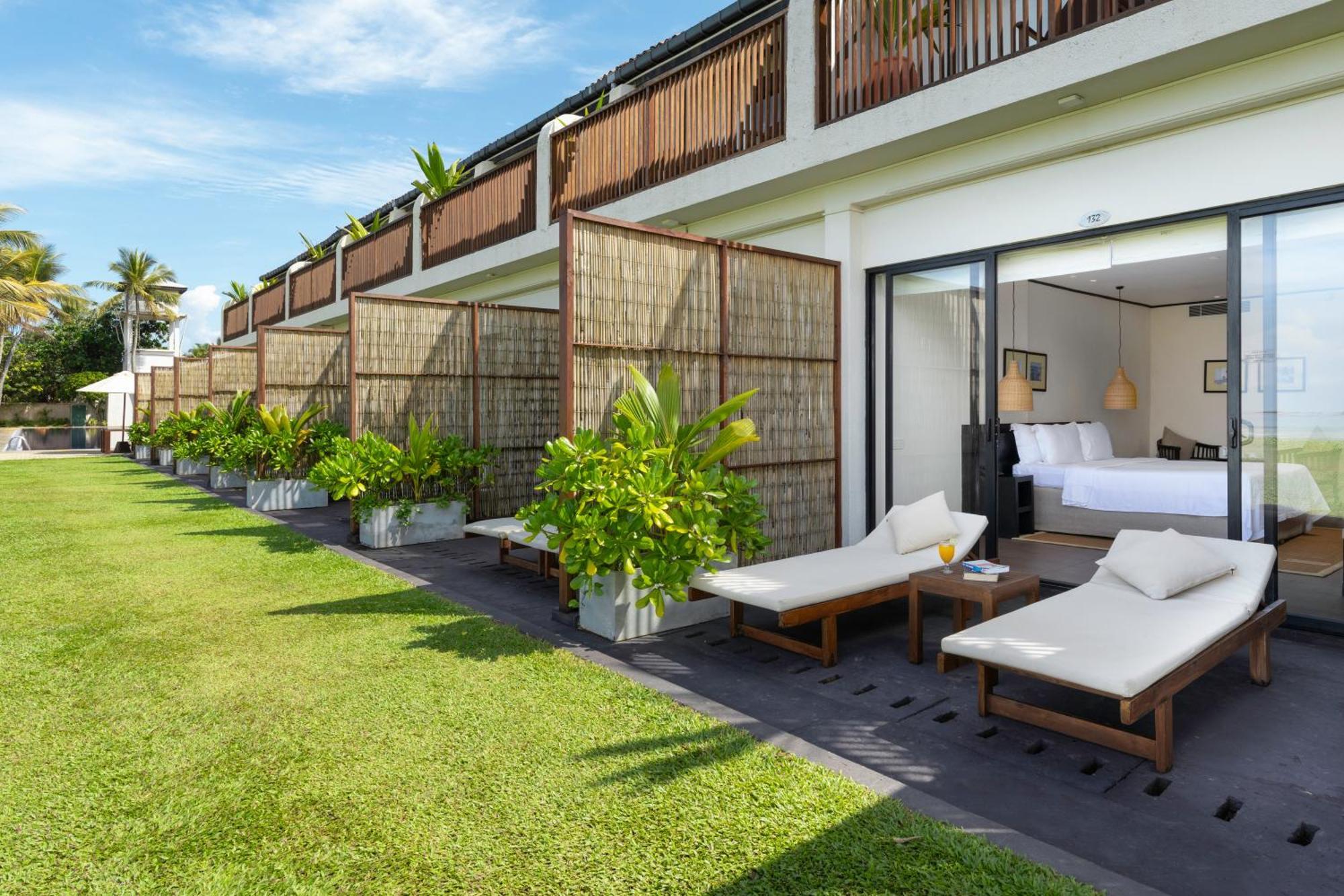 Ekho Surf Hotel Bentota Kültér fotó