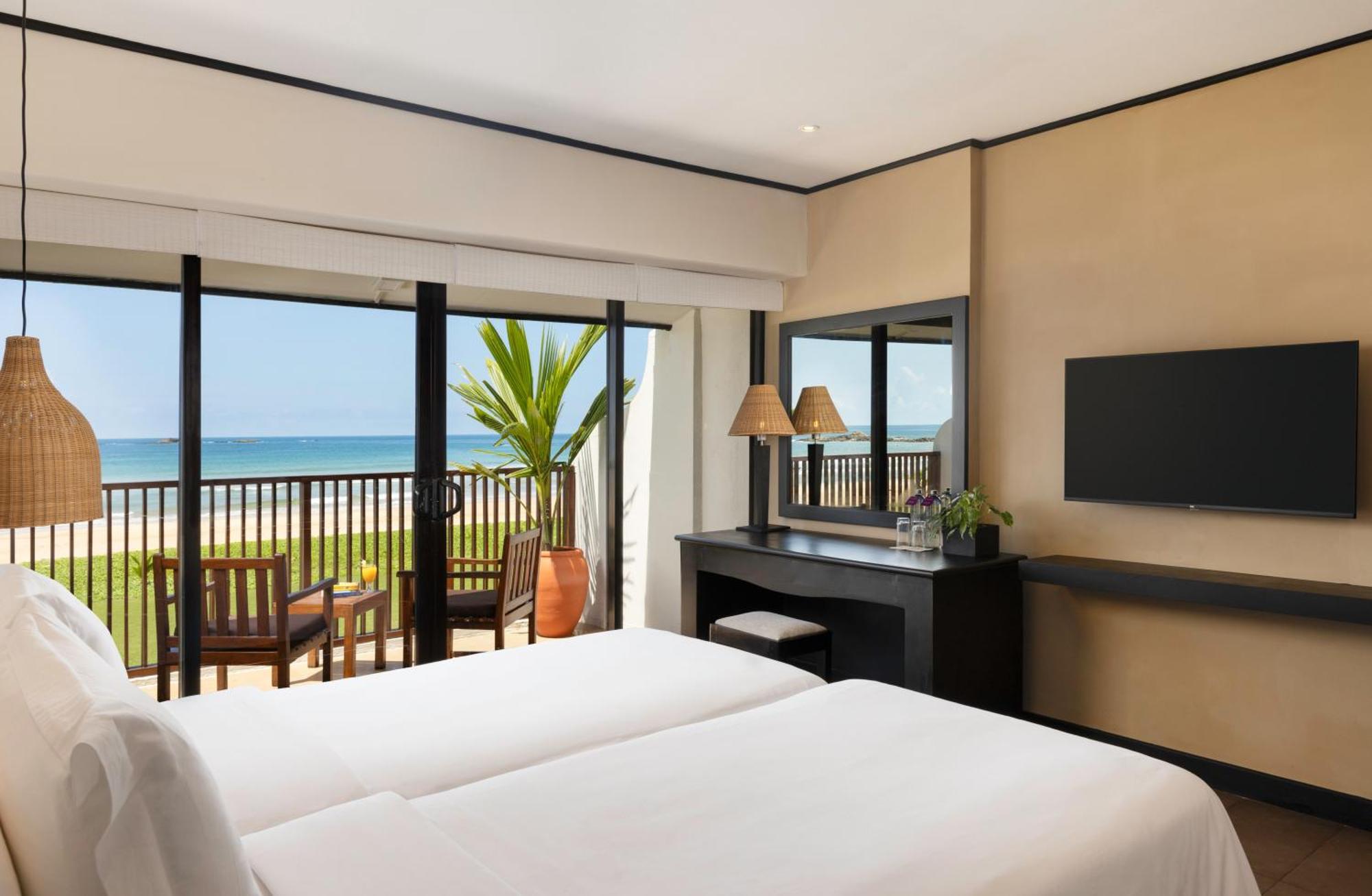 Ekho Surf Hotel Bentota Kültér fotó