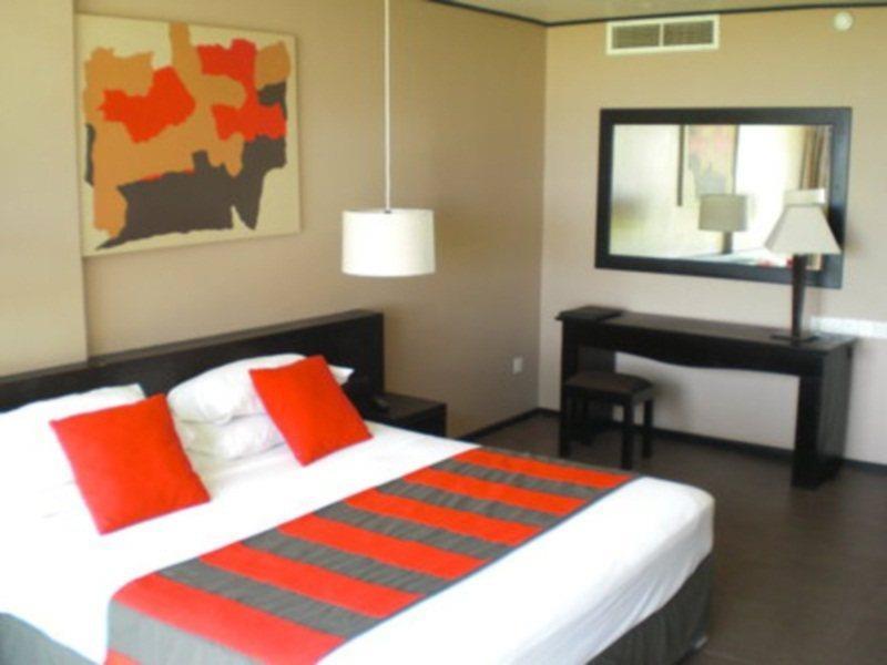 Ekho Surf Hotel Bentota Kültér fotó