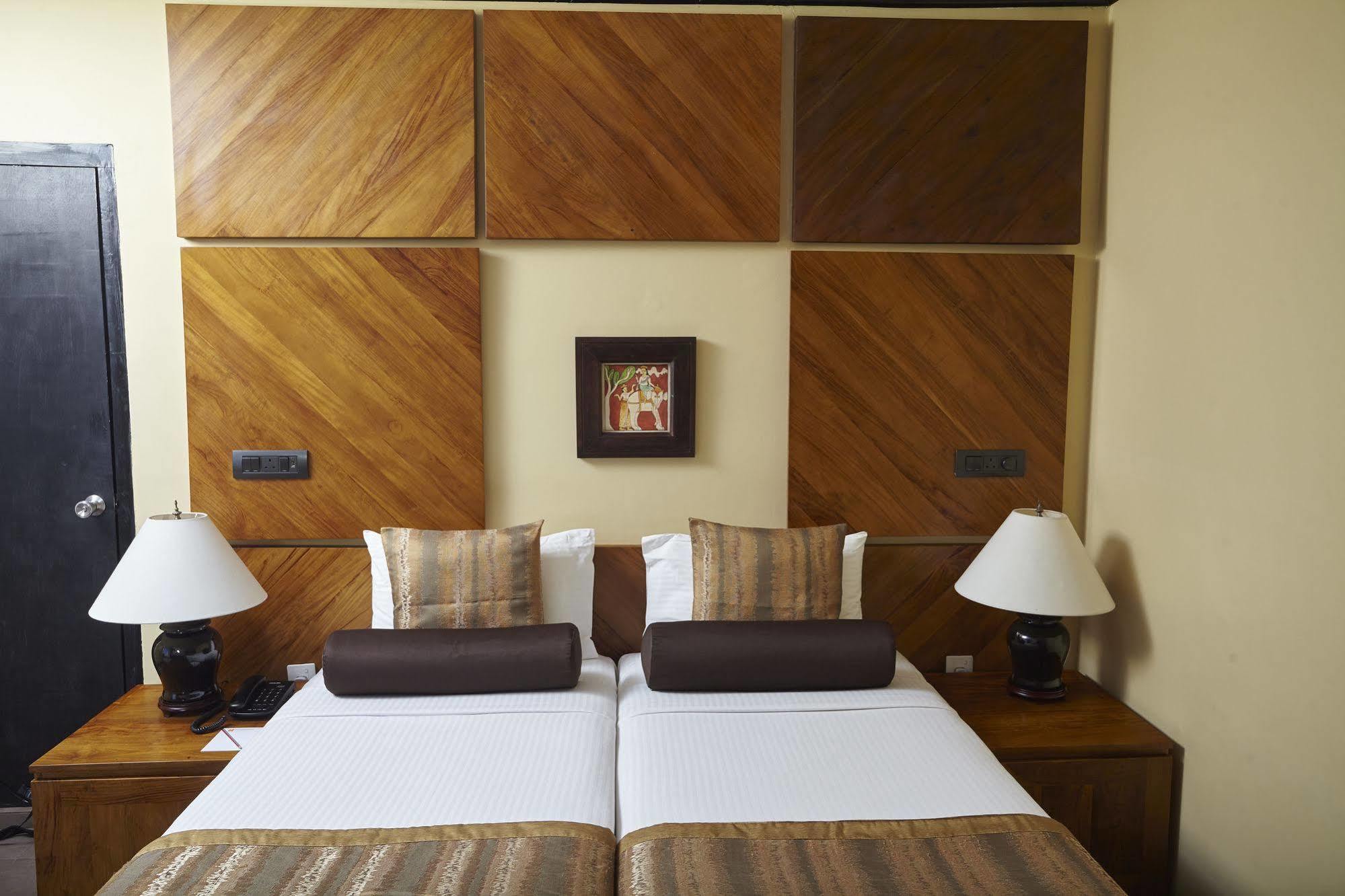 Ekho Surf Hotel Bentota Kültér fotó